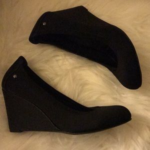 Vera Wang wedges